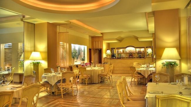 Hotel Komeda Острув-Велькопольски Ресторан фото