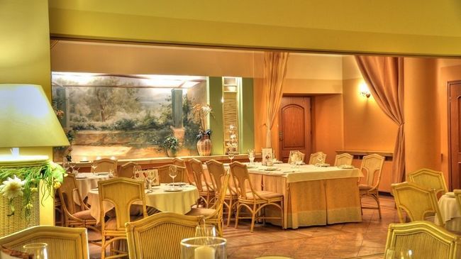 Hotel Komeda Острув-Велькопольски Ресторан фото