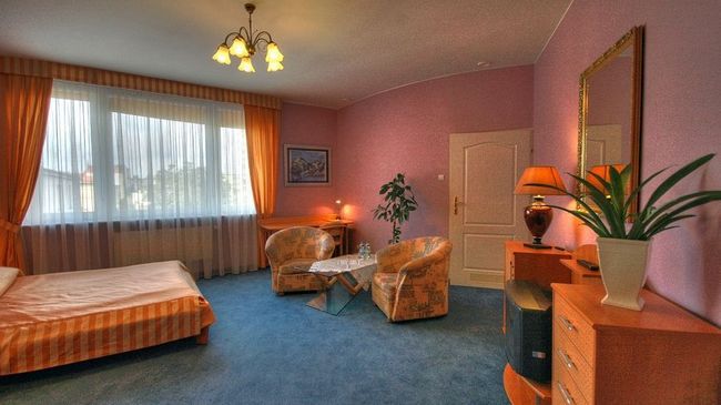 Hotel Komeda Острув-Велькопольски Номер фото